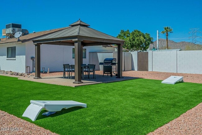 Photo - 6419 E Windsor Ave