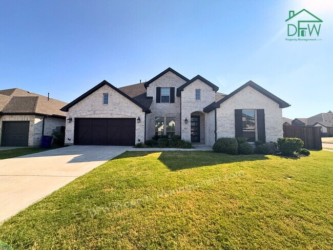 Building Photo - 4BR/3BA, 3,220 Sq Ft - Island Kitchen, Large Fenced Yard, Covered Patio