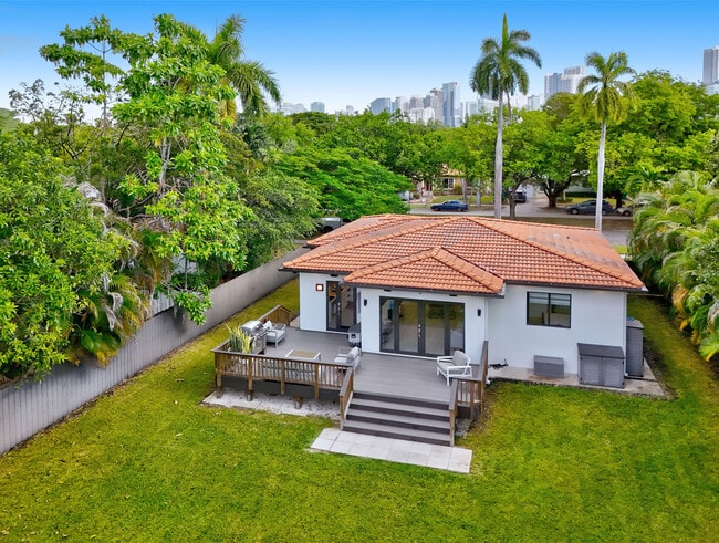 Photo - 130 SW 25th Rd House