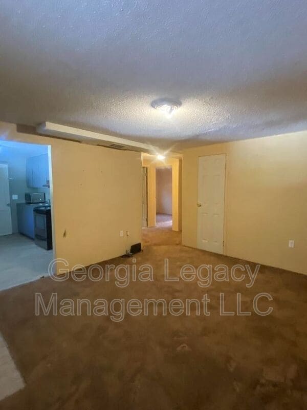 Photo - 65 Hughes St