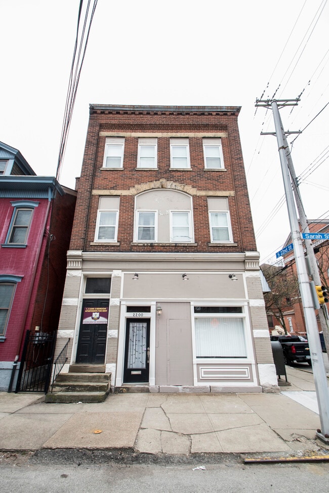 Building Photo - 117 S 22nd St Unit 3 Rental