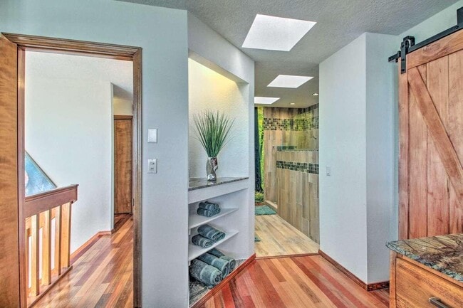 Photo - 11125 Malaguena Ln NE