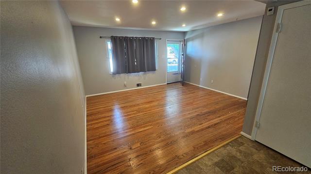 5166 W Colgate Pl