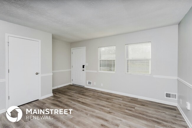 Photo - 1419 Knight Rd