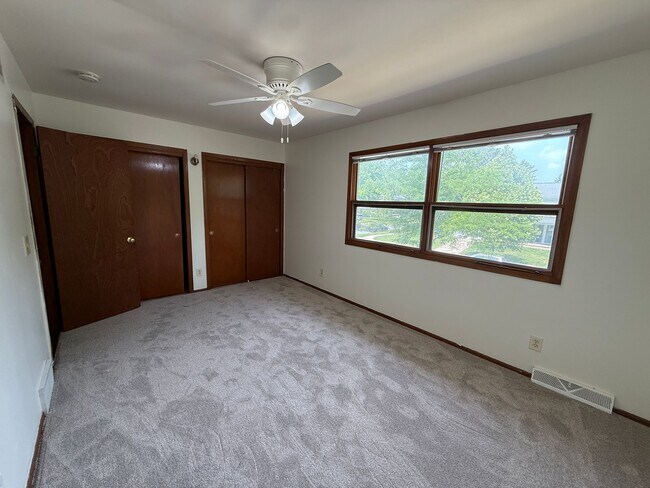 Photo - August 15th rent special! New deck! 3 Bedroom, updated kitchen, updated flooring, garage, drivewa...