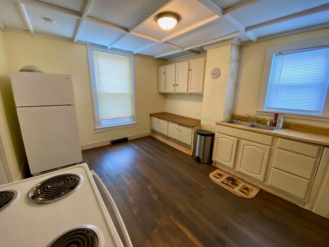 Building Photo - 1603 Taylor St