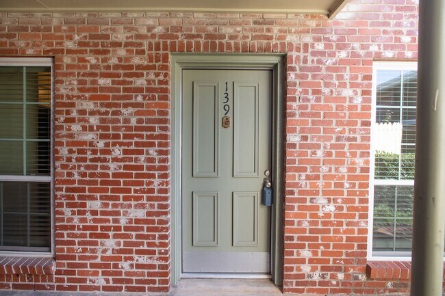 Photo - Charming Shoal Creek Condo - One Bed One Bath