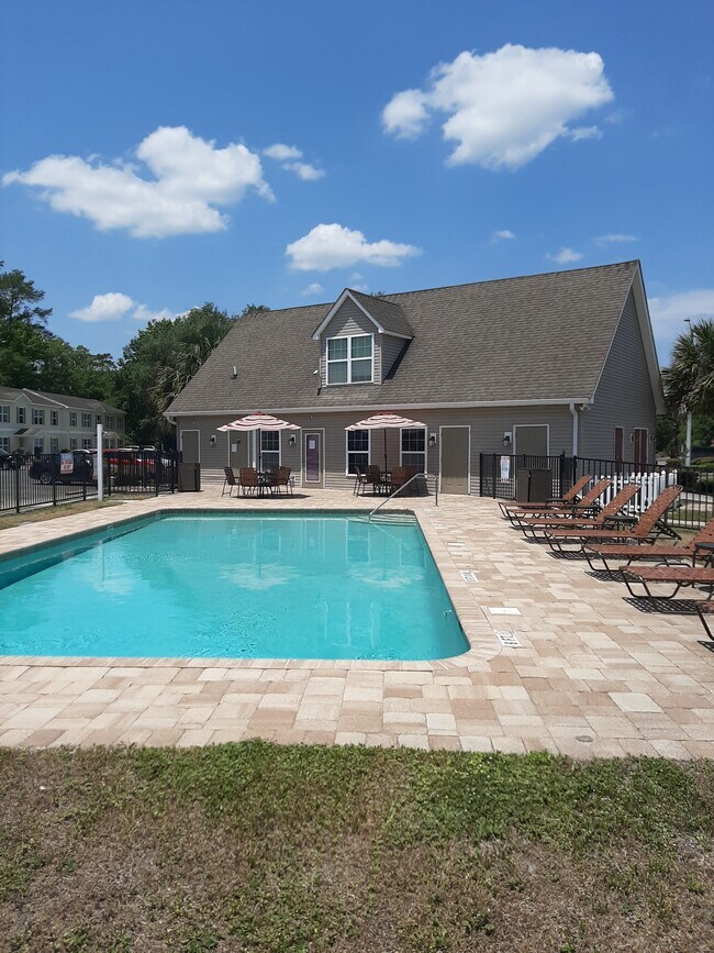 The Grove Apartments Lake City, FL