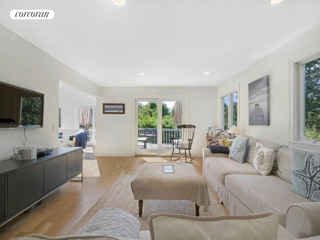 Photo - 12 McGregor Dr