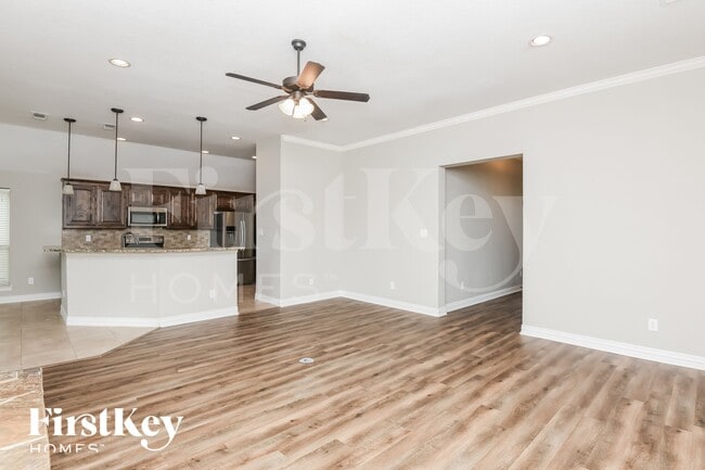 Photo - 612 Zachary Dr