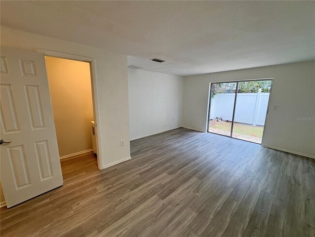 Photo - 308 57th Ave Dr E