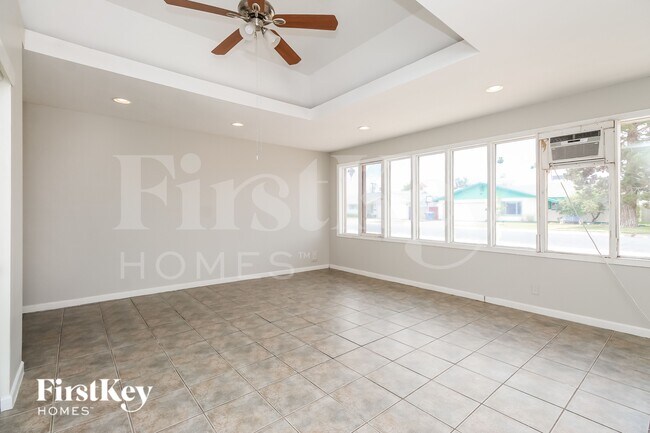 Photo - 32 W Fairmont Dr