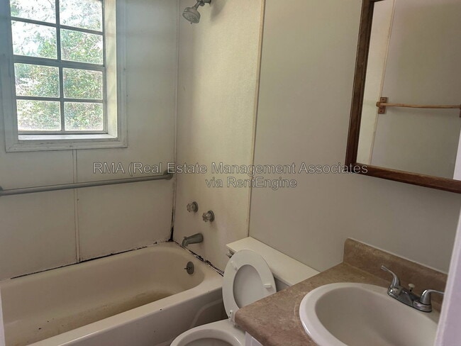 Photo - 118 Quincy Ave Unit B