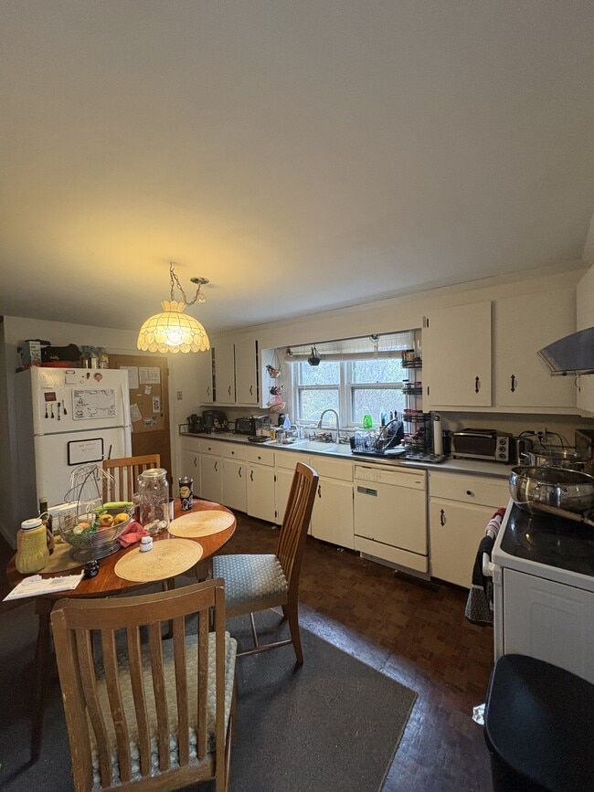 Photo - 46 S East St