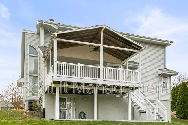 Photo - 9709 S 20th St