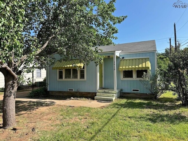 Building Photo - 2918 Featherston Ave
