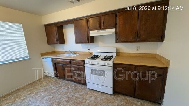 Photo - 726 S Locust St Unit D