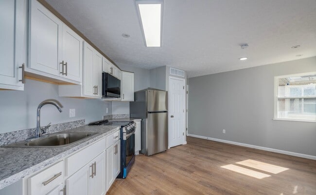 Photo - University Commons