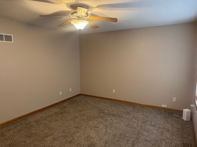 Photo - 207/209 N Elm St. Cameron, MO 64429 Unit 209 N Elm St. Cameron, MO 64429