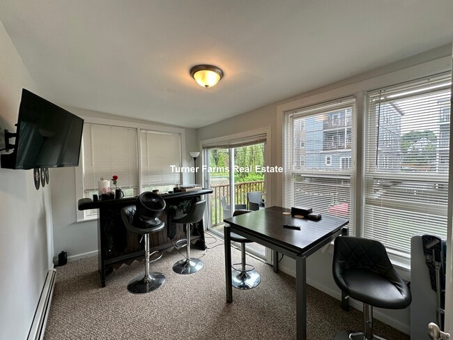 Photo - 22 Howell St Unit 2