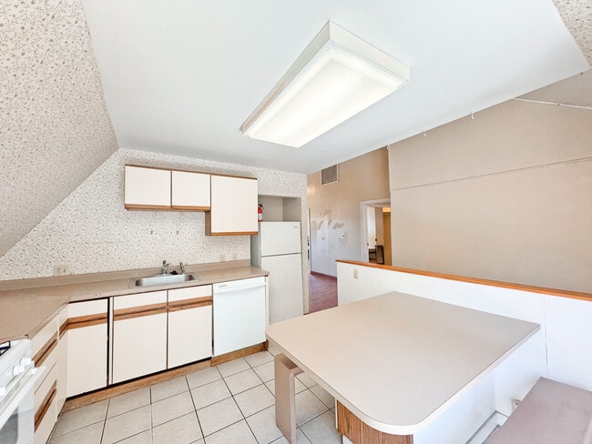 Photo - 5735 - 5737 Hobart St, Pittsburgh, PA 15217