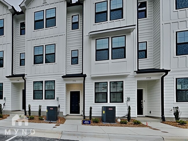 Building Photo - 1506 Crescent Townes Wy