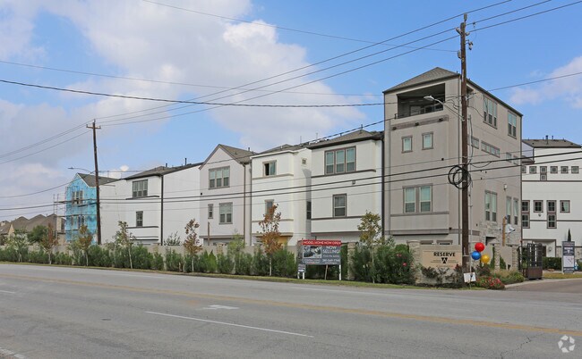 Photo - Reserve at Washington