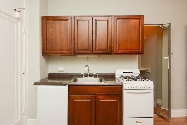 Photo - 3824 N Fremont St Unit 212