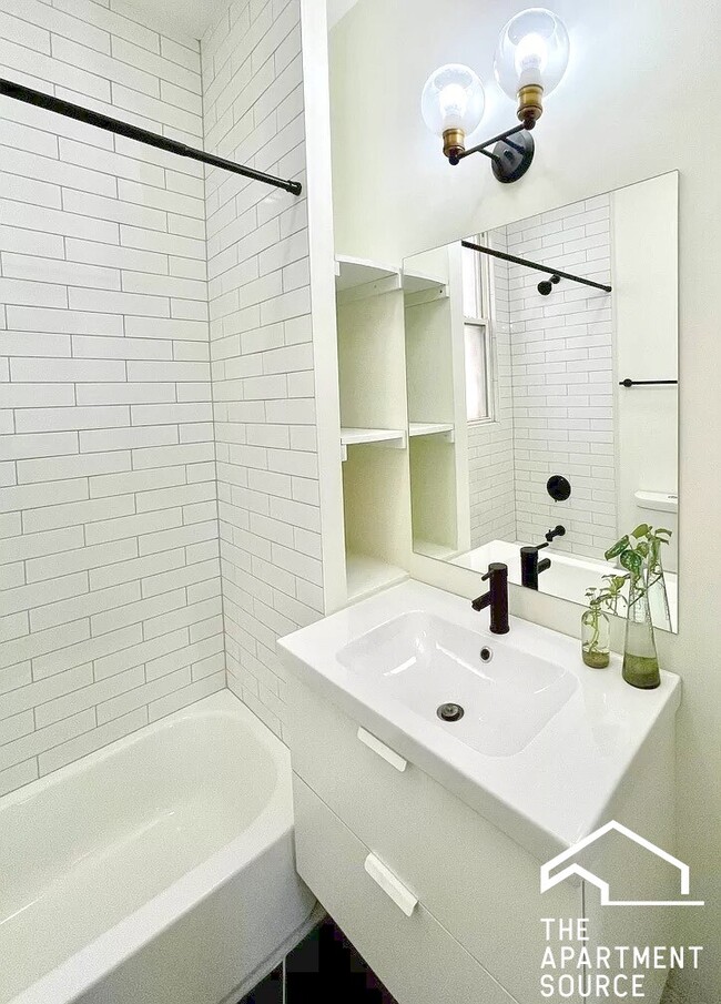 Photo - 2937 W Jackson Blvd Unit 2