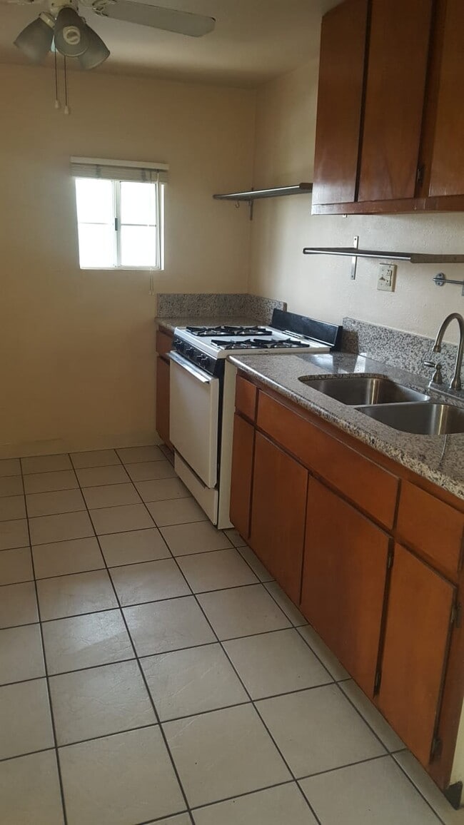 Photo - 209 N Verdugo Rd Unit 209 B Verdugo Rd