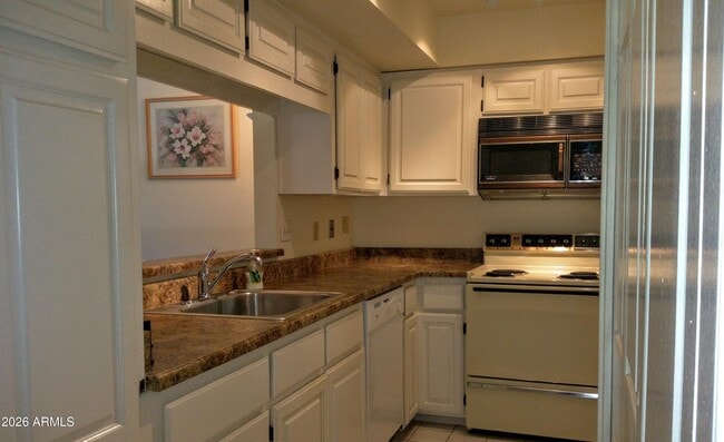 Photo - 5136 N 31st Pl Unit 621