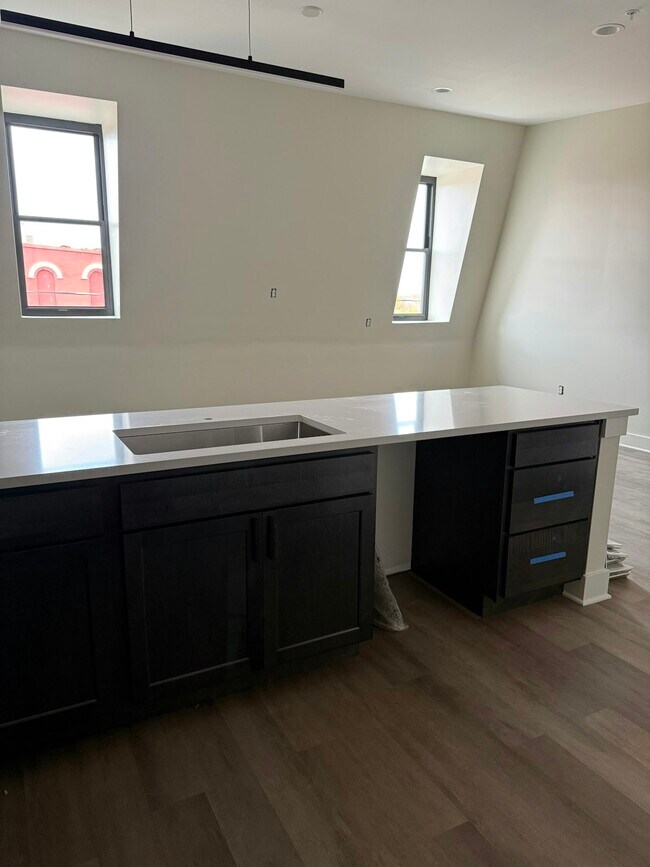 Photo - 106 E Erie St Unit 3C