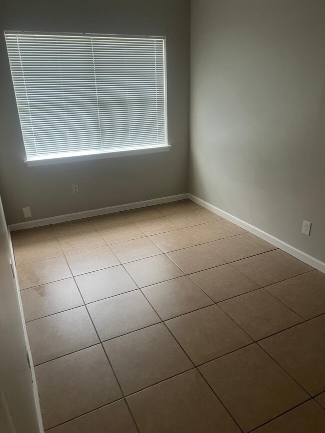 Photo - 2507 W Twelfth St Unit 2505