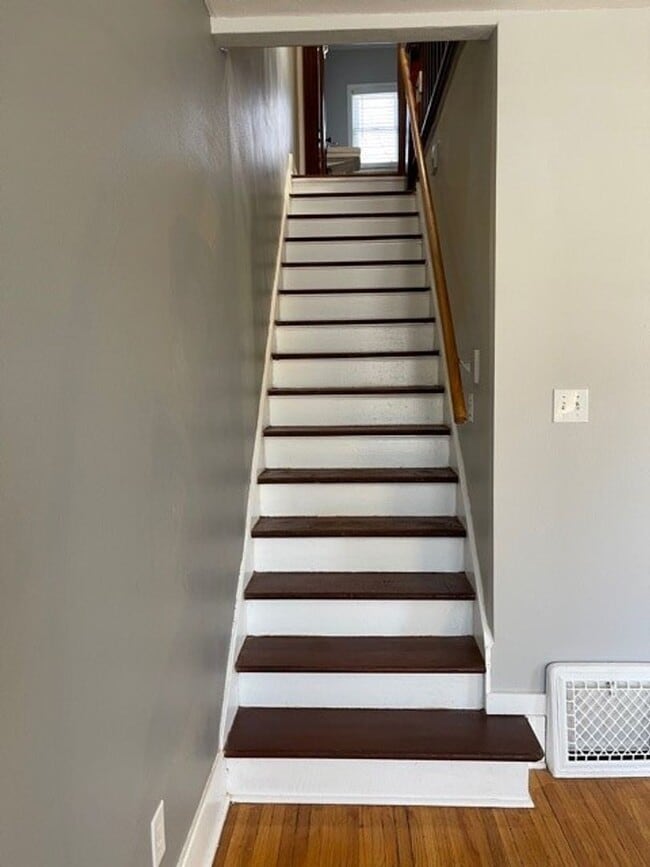 Photo - 2919 Jones St