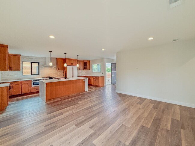 Photo - Modern 3-Bedroom Home with Private Yard in...