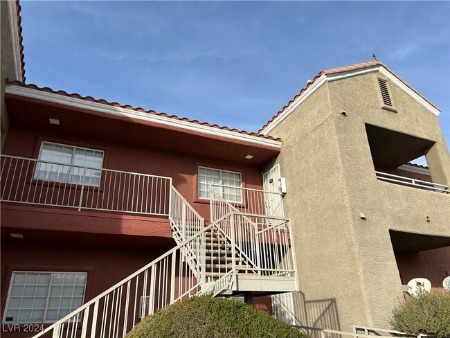 Photo - 4730 E Craig Rd Condominio Unidad 2177