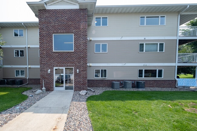 Building Photo - 300 Whispering Ln Rental