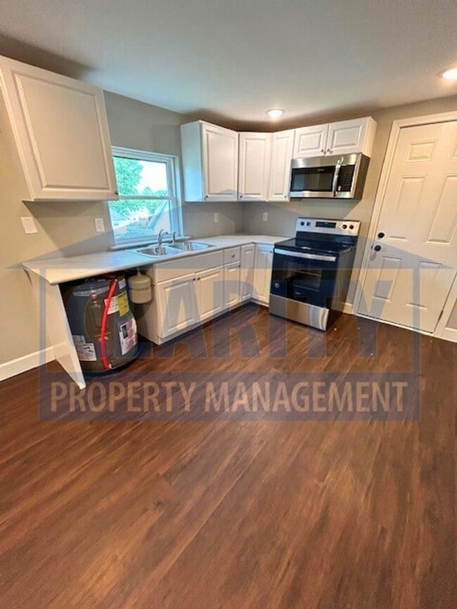 Photo - 860 Berry St NE Unidad Apt A