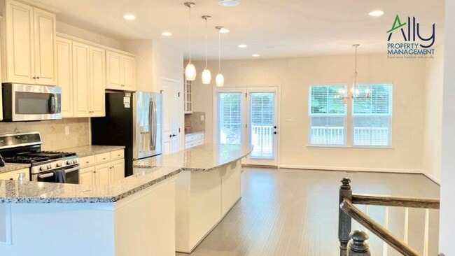 Photo - 2044 BethPage Ct