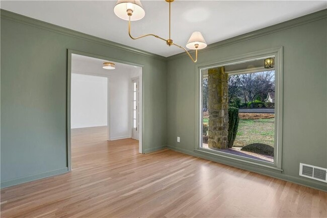 Photo - 600 Rounsaville Rd