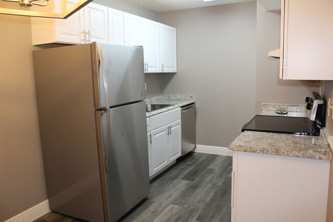 Photo - 2 bed Condo in Quiet Neighborhood