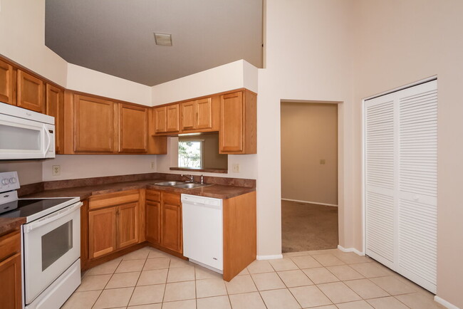 Photo - 12906 Longcrest Dr