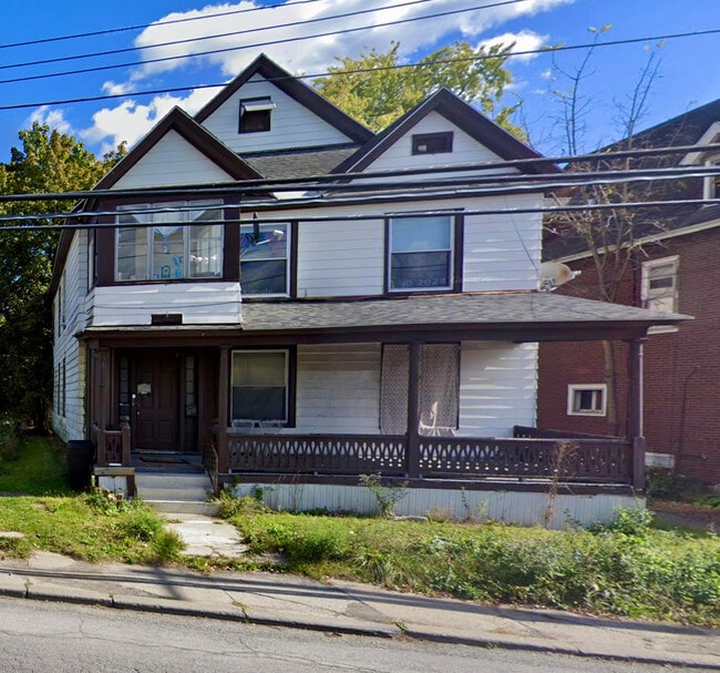 Building Photo - 163 Market St Unit 2nd Floor