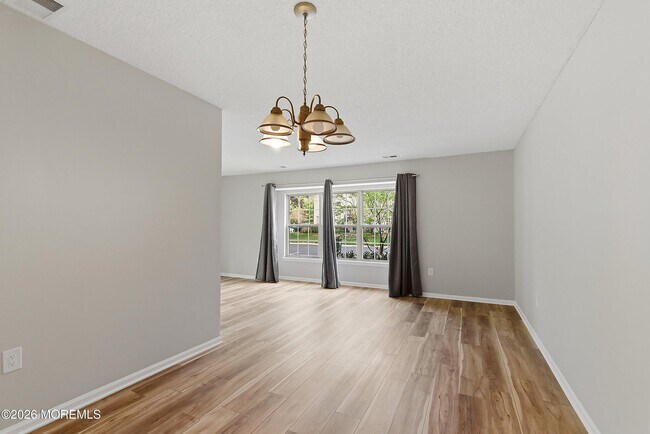 Photo - 5 Whistler Dr