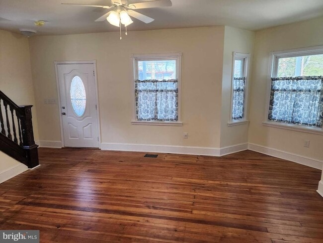 Photo - 522 S Broadway