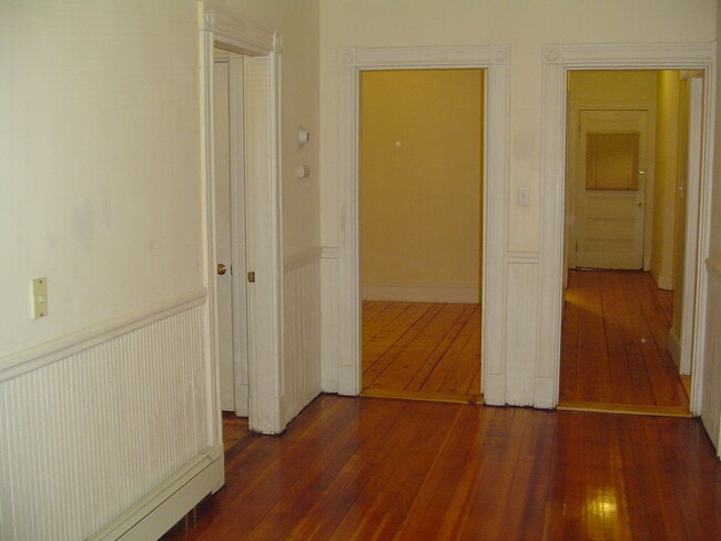 Photo - 262 Maverick St Unidad 2
