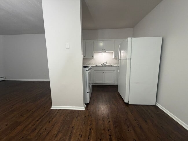 421 Poplar Level Ct Unit 406