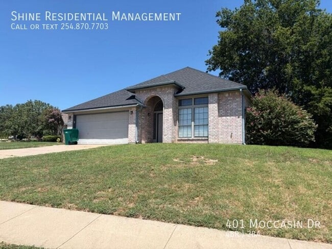 401 Moccasin Dr