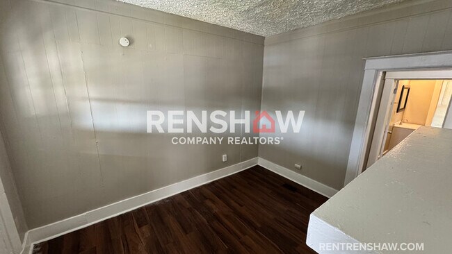 Photo - 696 Decatur St