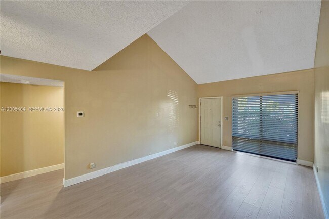 Photo - 11154 NW 37th St